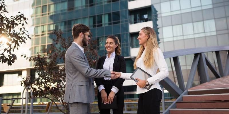 More Than a Resume: How Top Toronto Finance Recruiters Assess True Talent